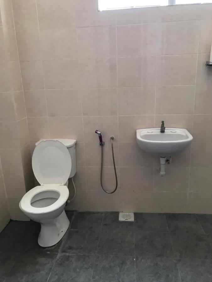Hj Homestay Куала Теренгану Екстериор снимка