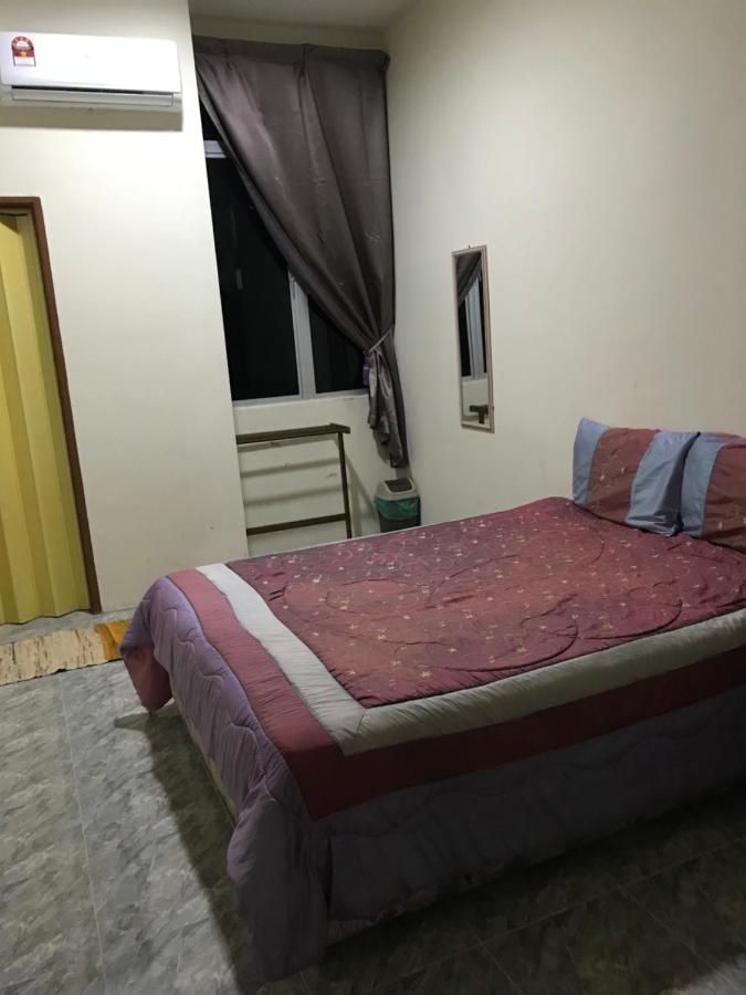 Hj Homestay Куала Теренгану Екстериор снимка